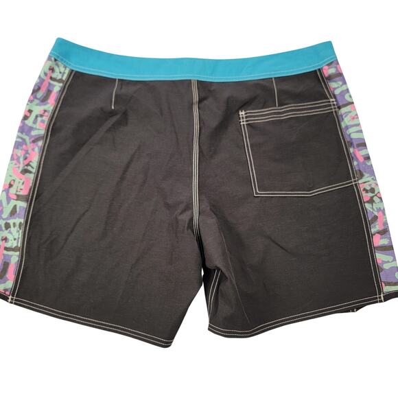 Quiksilver x Stranger Things Boardshorts Men’s 40 Recycled Hemp Stretch Surf - Picture 2 of 7